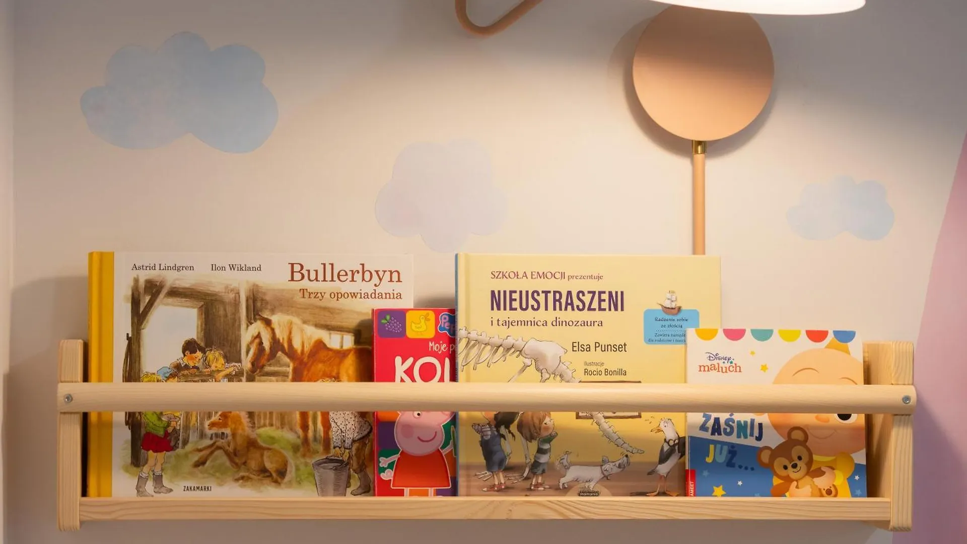 Lux Pastel Oasis Family Apartment With Parking & Gym By Renters Prestige Warsaw 0*,  Poland