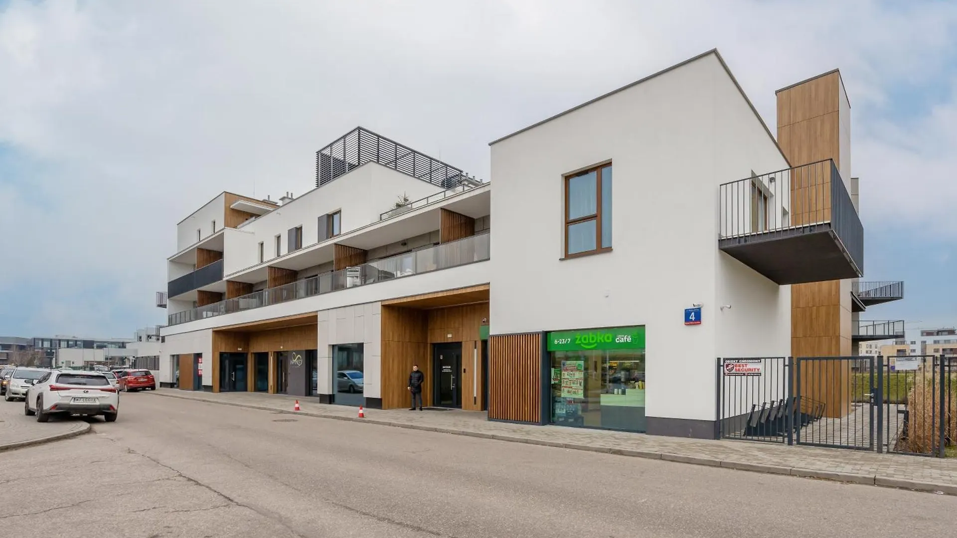 Lux Pastel Oasis Family Apartment With Parking & Gym By Renters Prestige Warsaw Poland