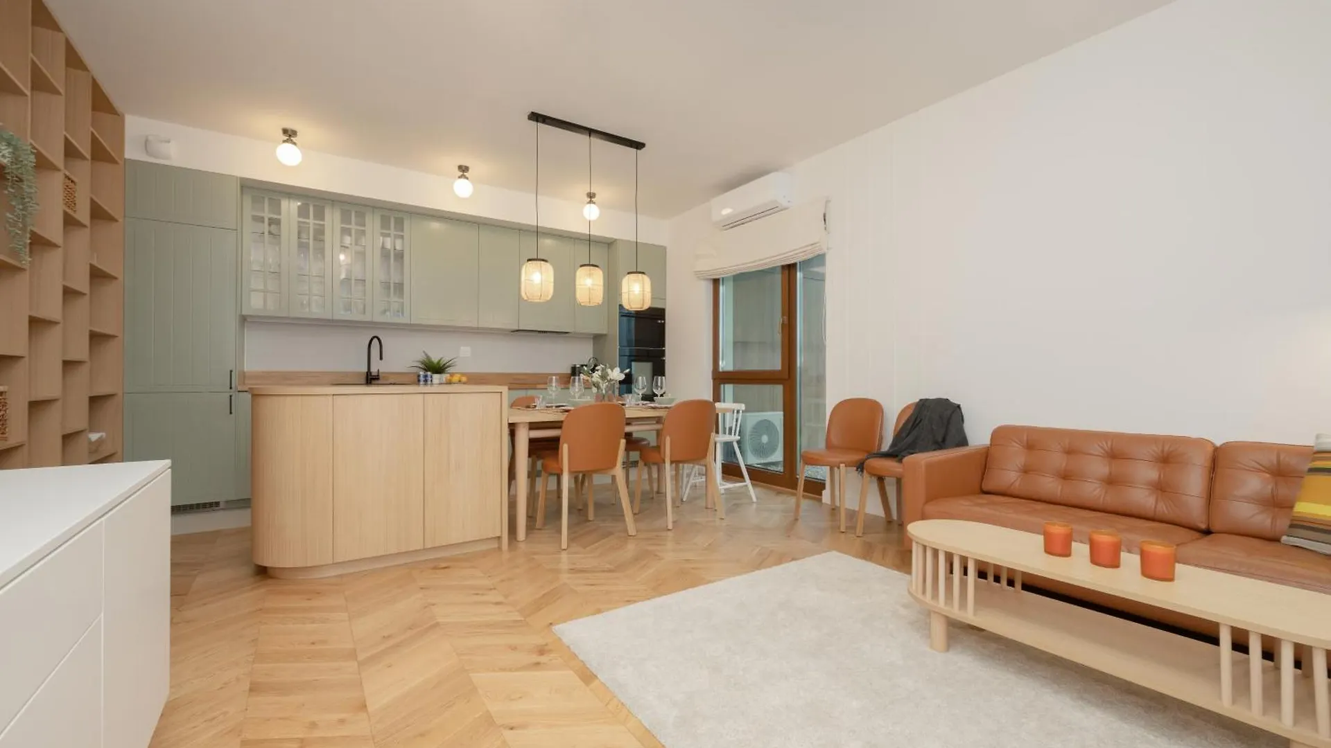 Lux Pastel Oasis Family Apartment With Parking & Gym By Renters Prestige Warsaw